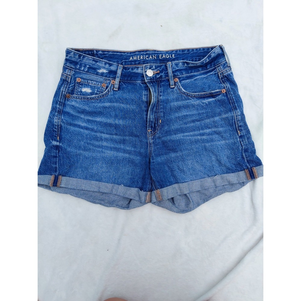 Womens AMERICAN EAGLE Tomgirl Distressed Blue Jean Shorts Size 4